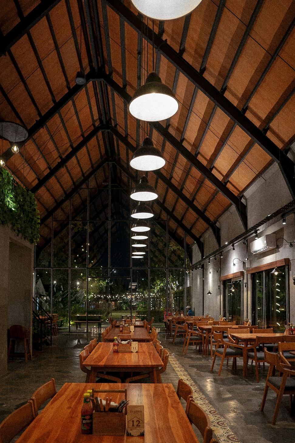 Farm to Fork Restaurant